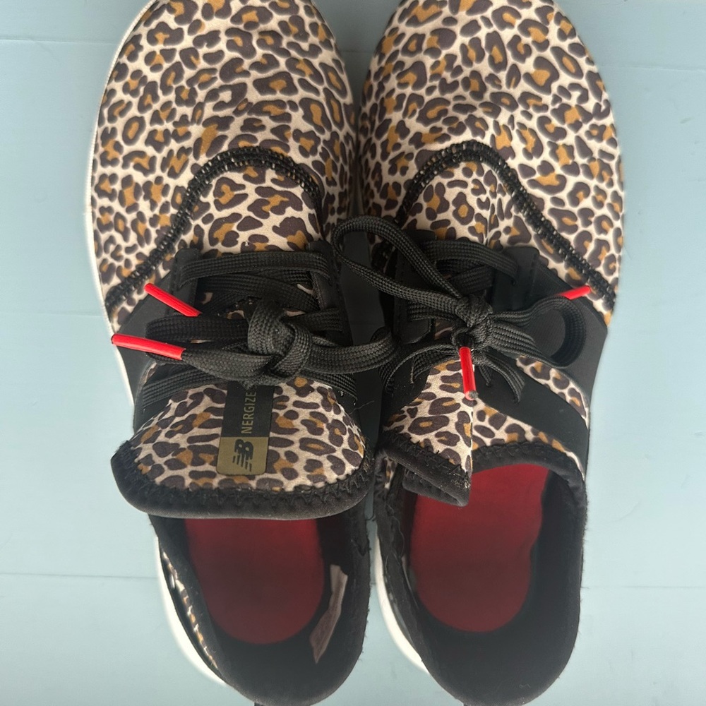New Balance Nergize Sport Running Shoes In Leopard Print.  Sz 7.5 D Wide Width - Picture 4 of 6